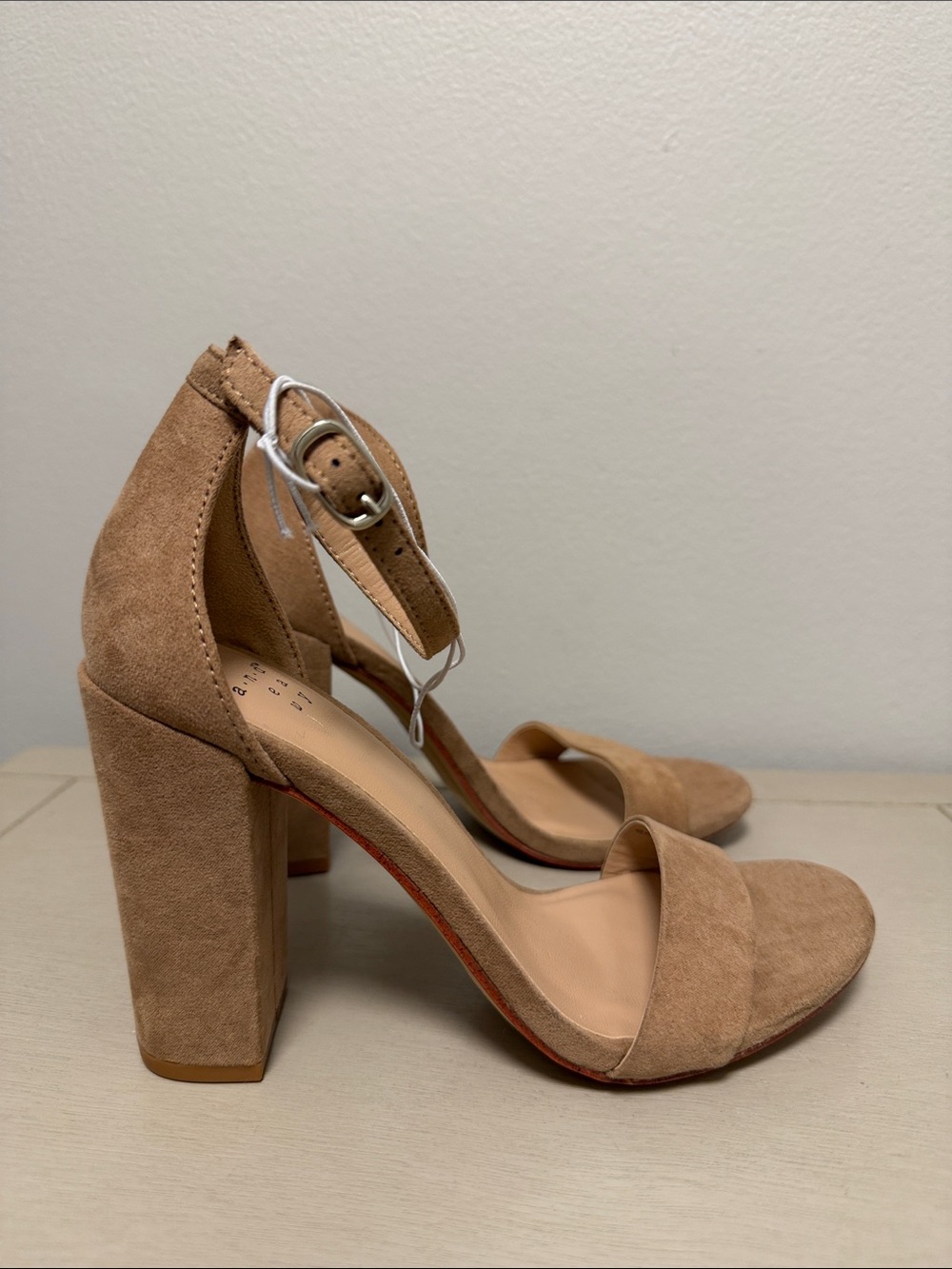 A New Day Tan Suede Block Heel Sandals Ankle Strap Open Toe Chunky Heels Size 5